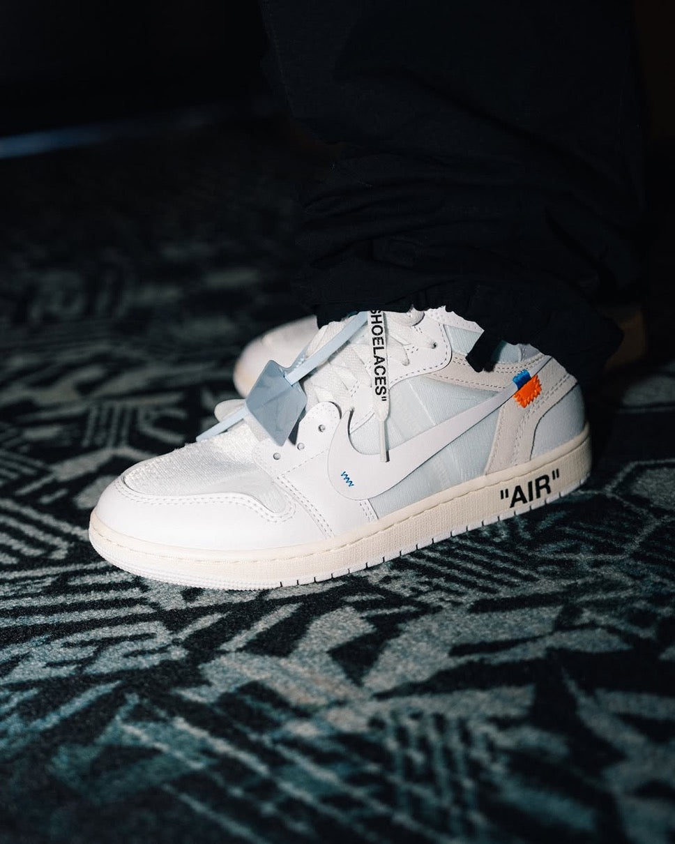 NIKE AIR JORDAN 1 HIGH OG X V.A.A.
